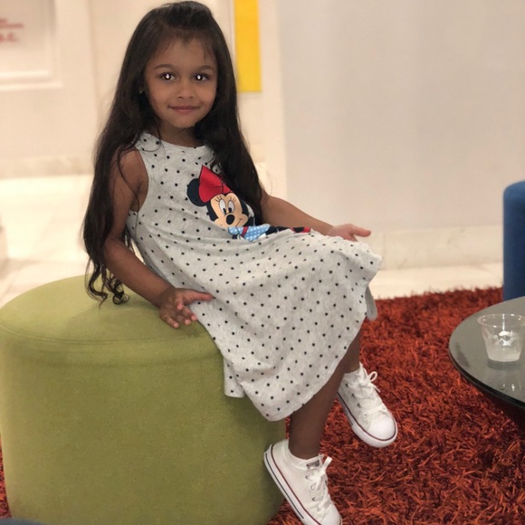 Meet your Posher, Pamela - Picture 2 of 3